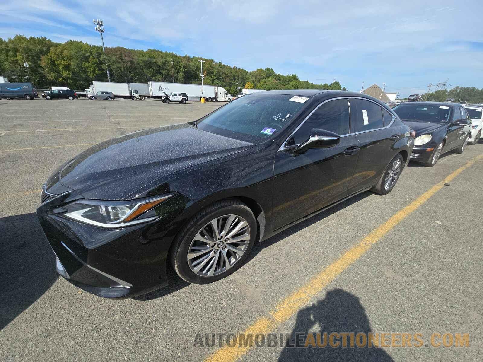 58ABZ1B16KU010395 Lexus ES 2019