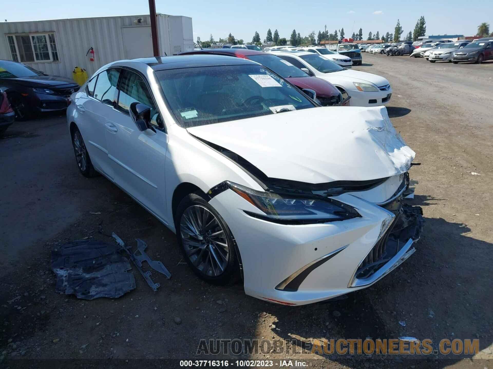 58ABZ1B17KU024676 LEXUS ES 2019