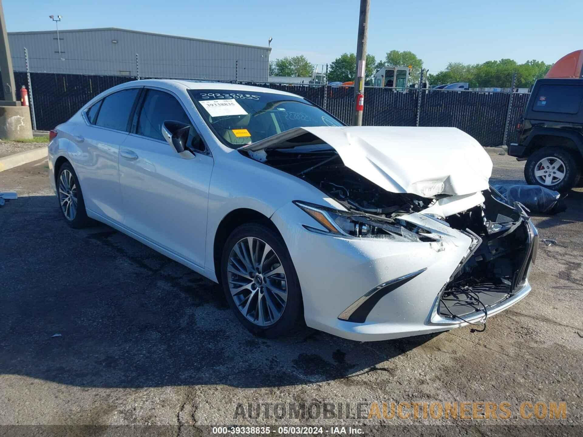 58ABZ1B17KU041123 LEXUS ES 2019