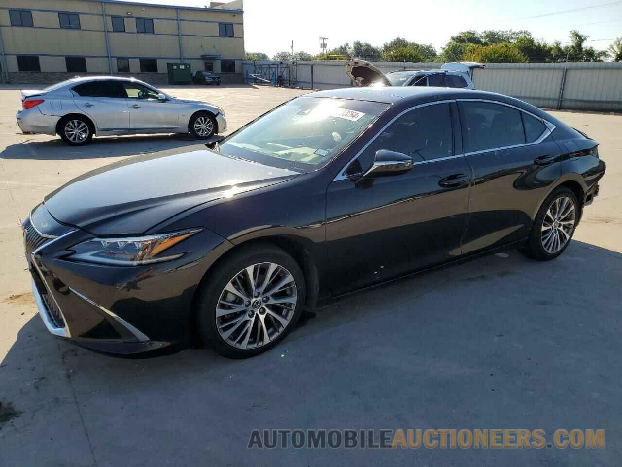 58ABZ1B18KU010057 LEXUS ES350 2019