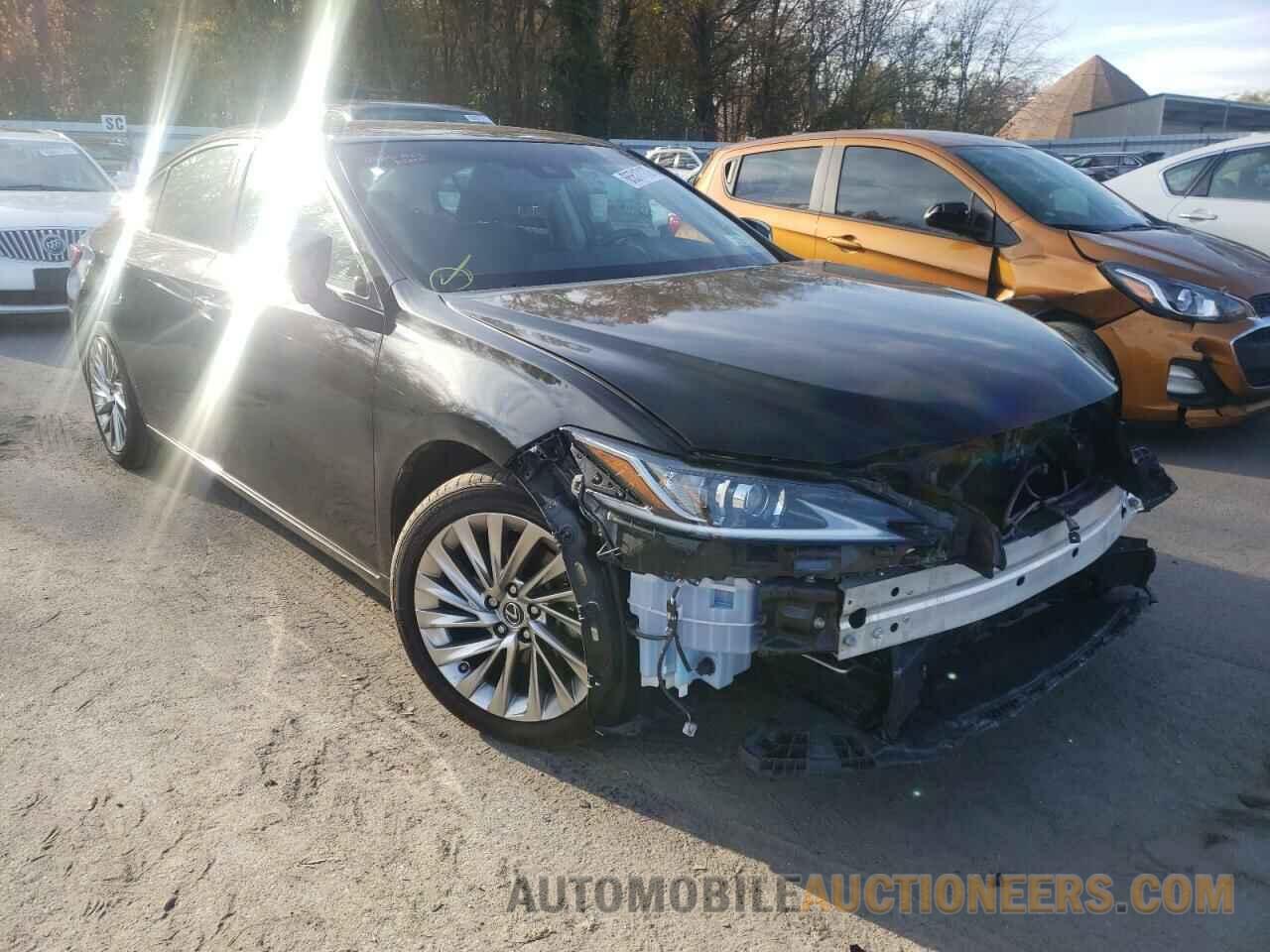 58ABZ1B18KU019289 LEXUS ES350 2019