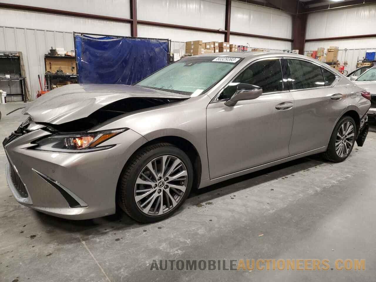 58ABZ1B18KU030549 LEXUS ES350 2019