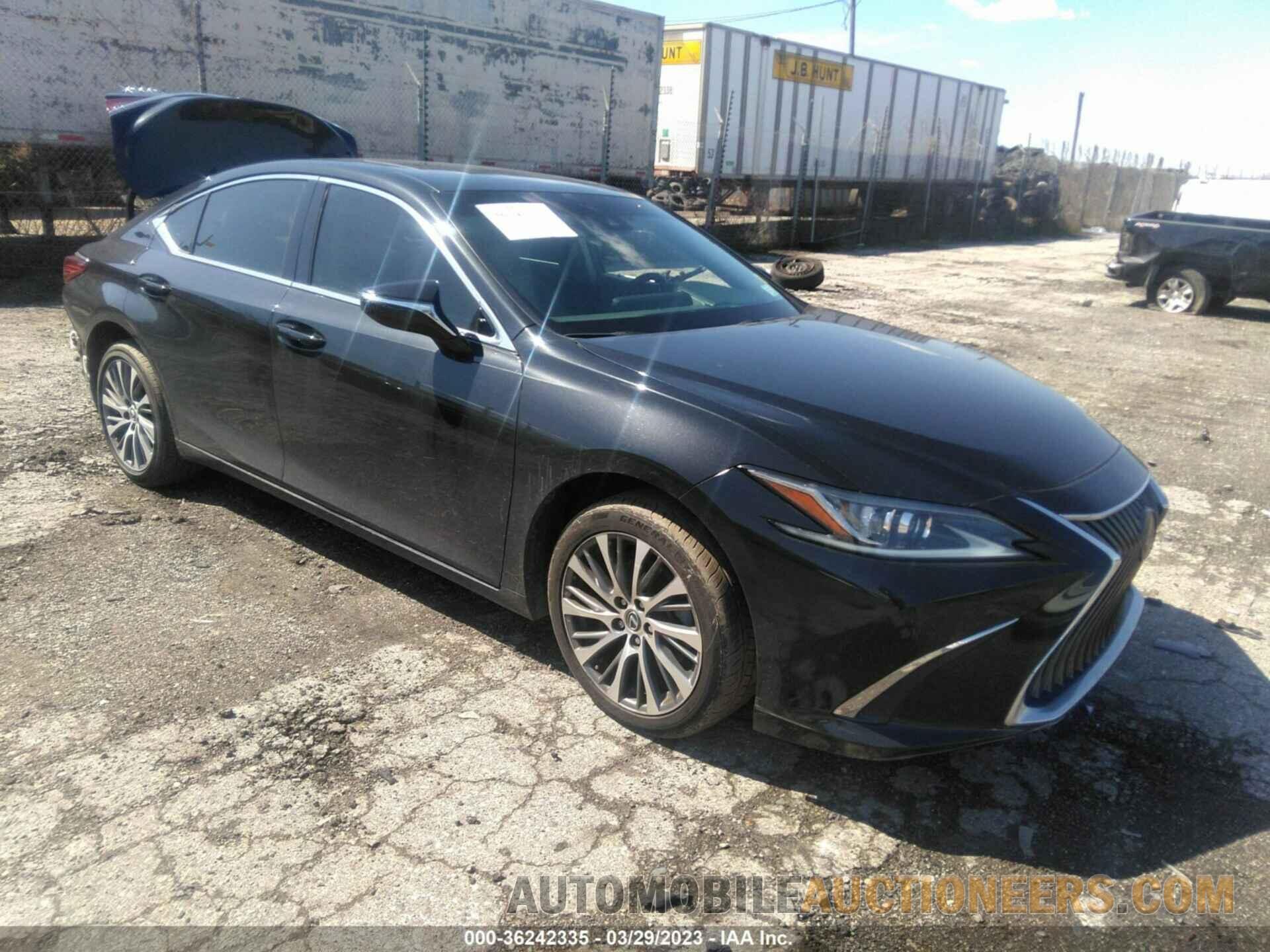 58ABZ1B1XKU004292 LEXUS ES 2019