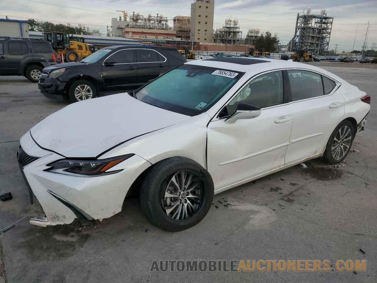 58ABZ1B1XKU011646 LEXUS ES350 2019