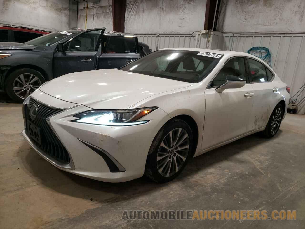 58ABZ1B1XKU026549 LEXUS ES350 2019