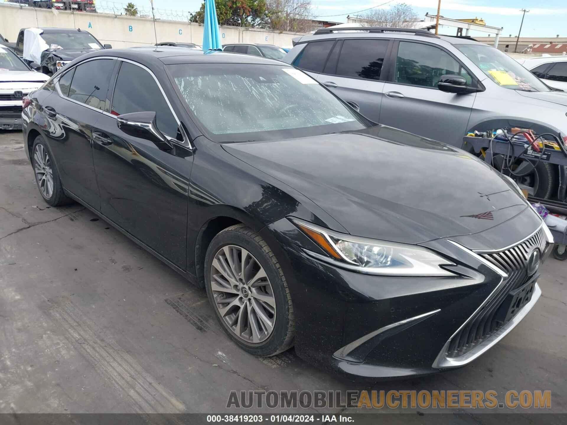 58ABZ1B1XKU029953 LEXUS ES 350 2019