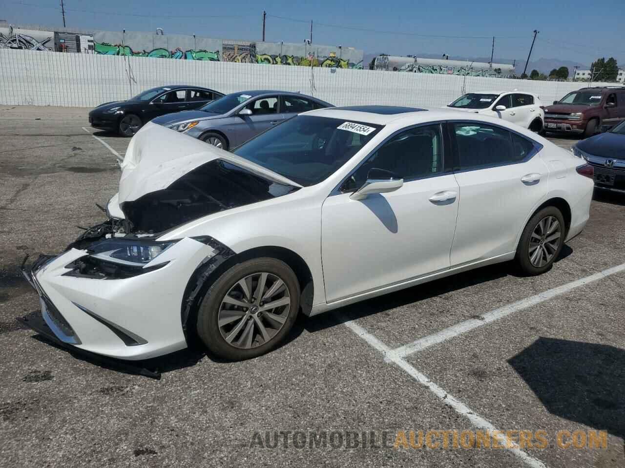 58ABZ1B1XKU042461 LEXUS ES350 2019