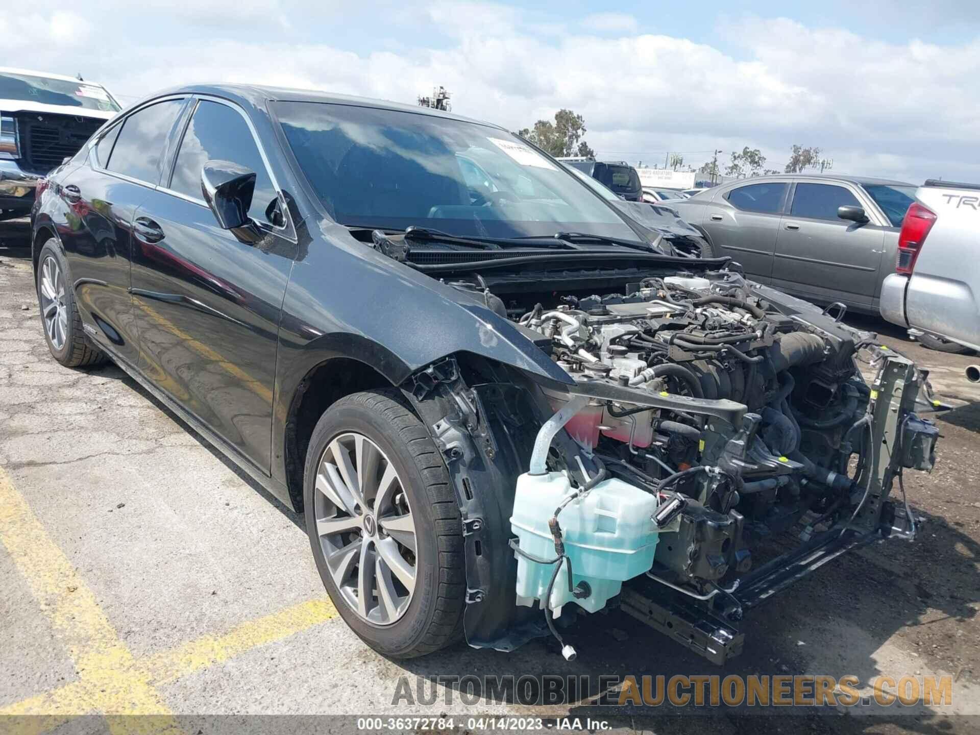 58AC21B15LU008289 LEXUS ES 2020