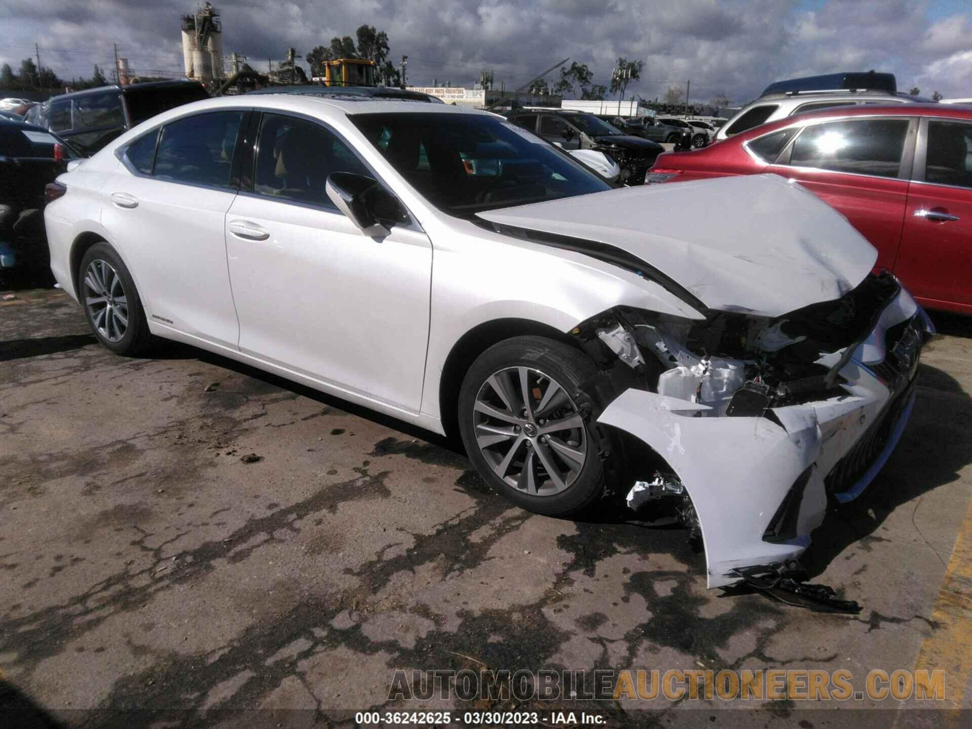 58ACA1C11MU011872 LEXUS ES 2021