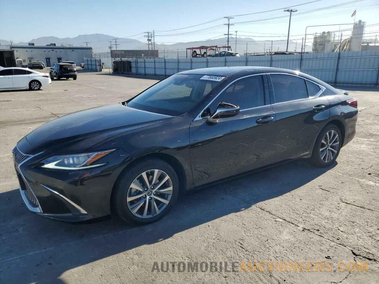 58ACA1C14MU005032 LEXUS ES300 2021