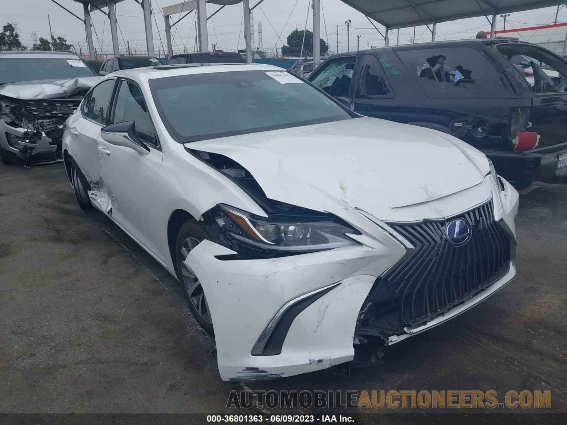 58ACA1C15MU012300 LEXUS ES 2021