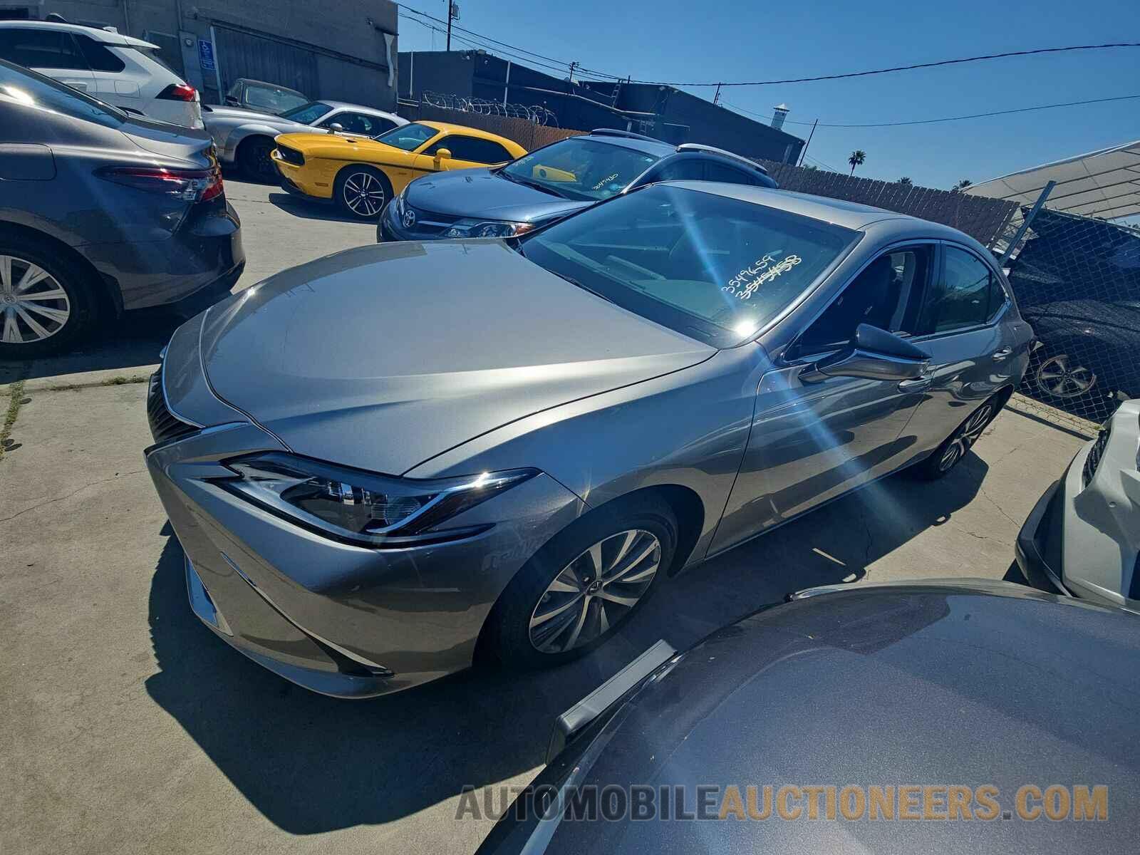 58ACZ1B11MU083861 Lexus ES 2021