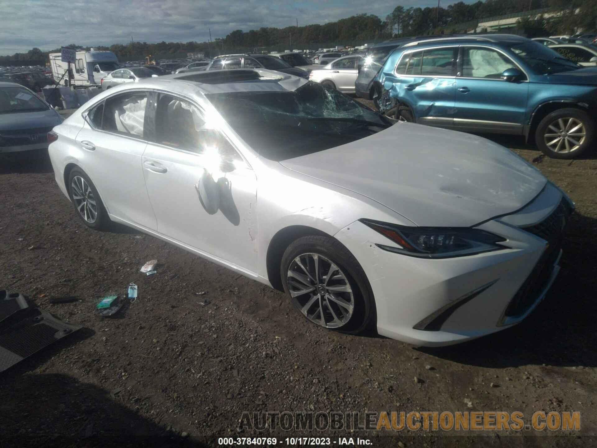 58ACZ1B11NU114513 LEXUS ES 2022