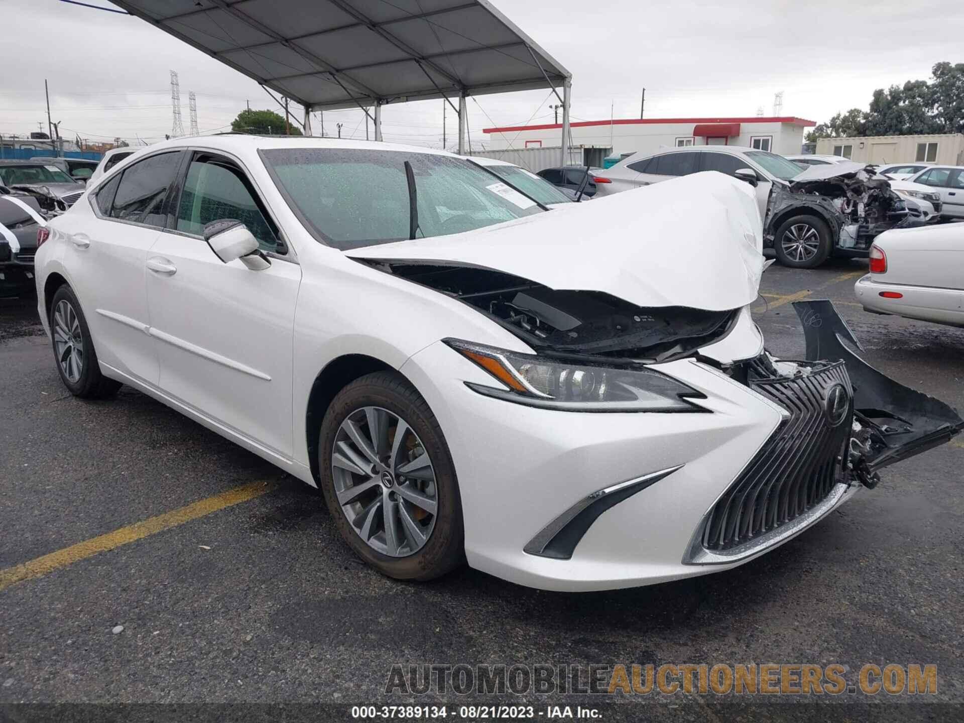 58ACZ1B13LU072259 LEXUS ES 2020