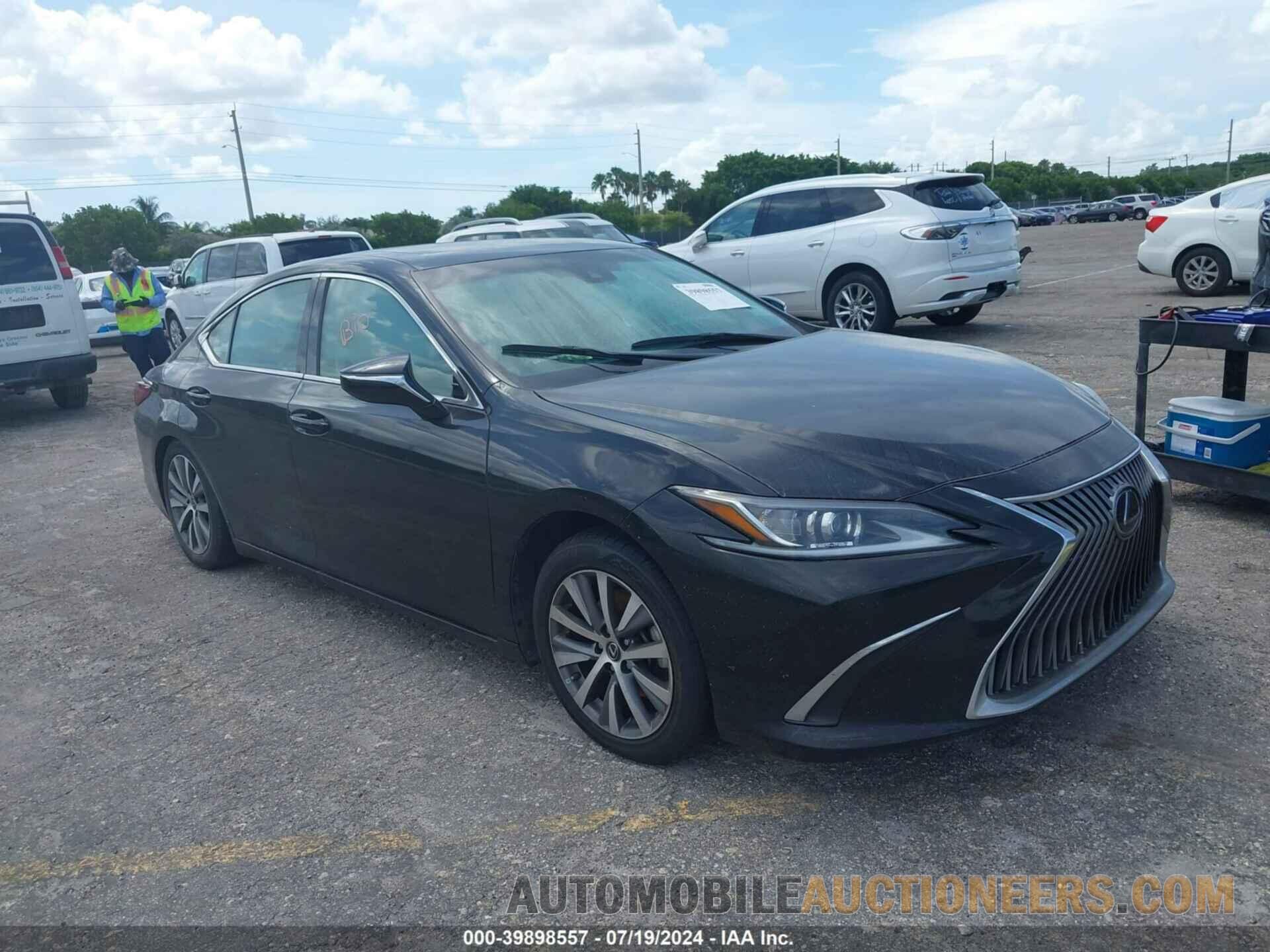 58ACZ1B19LU069236 LEXUS ES 2020