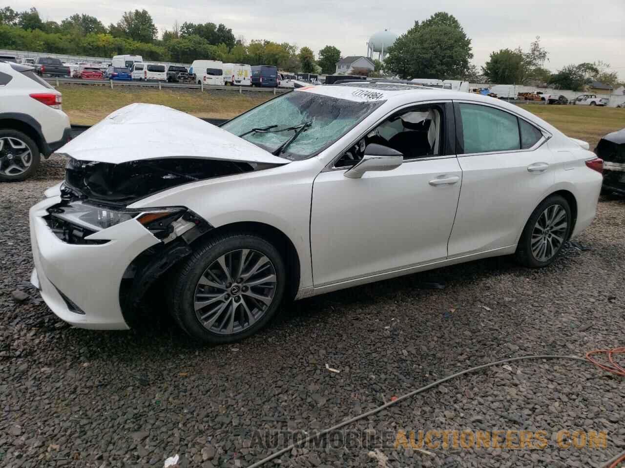 58AD11D11MU006500 LEXUS ES250 2021