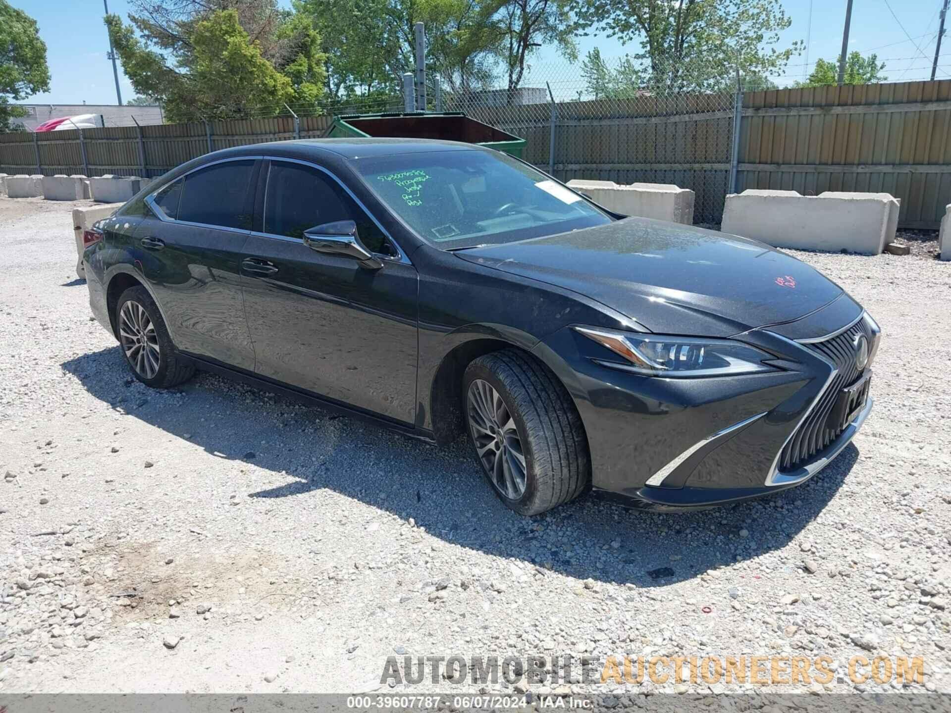 58AD11D13MU005235 LEXUS ES 250 2021