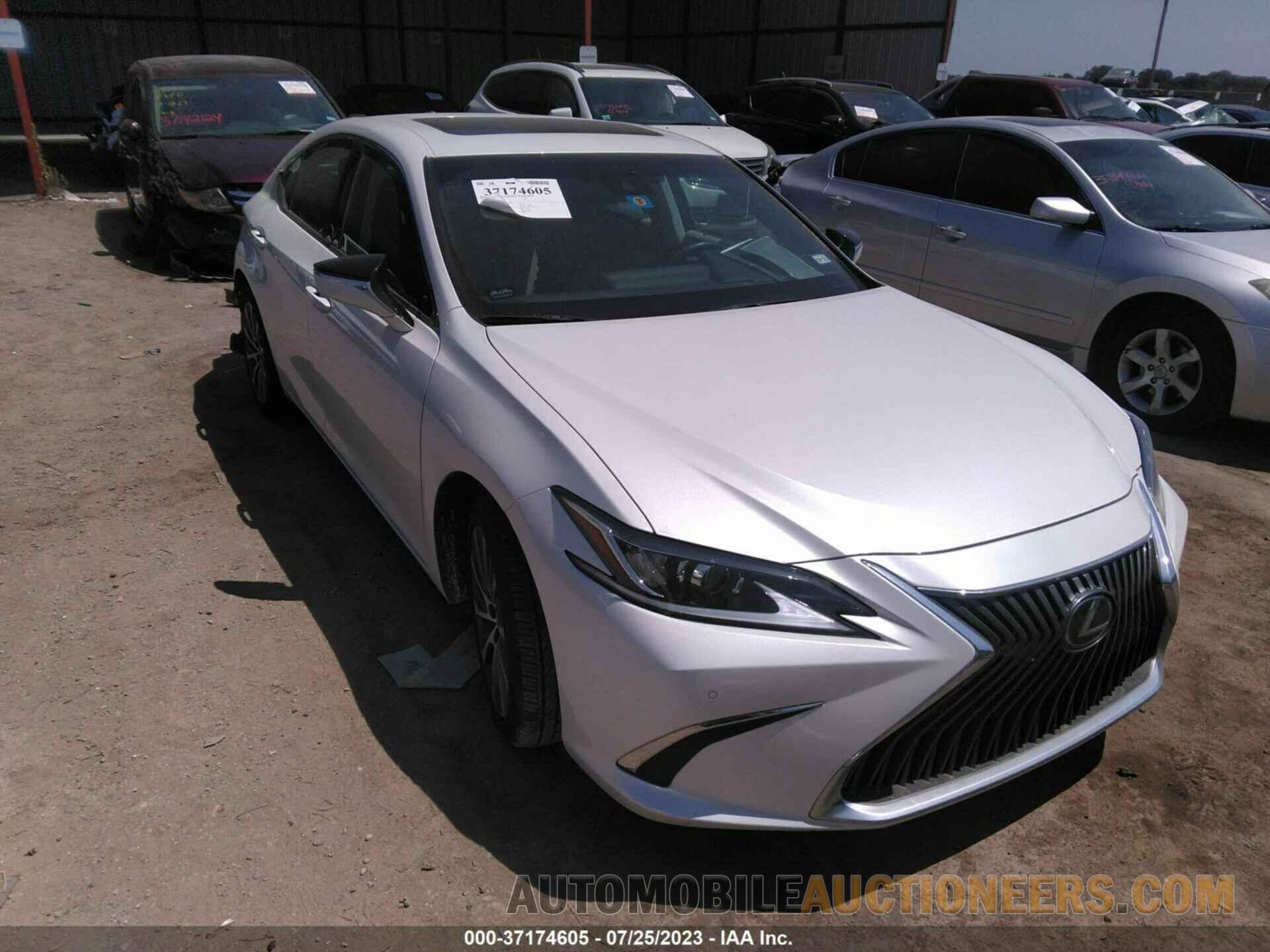 58AD11D13MU008085 LEXUS ES 2021