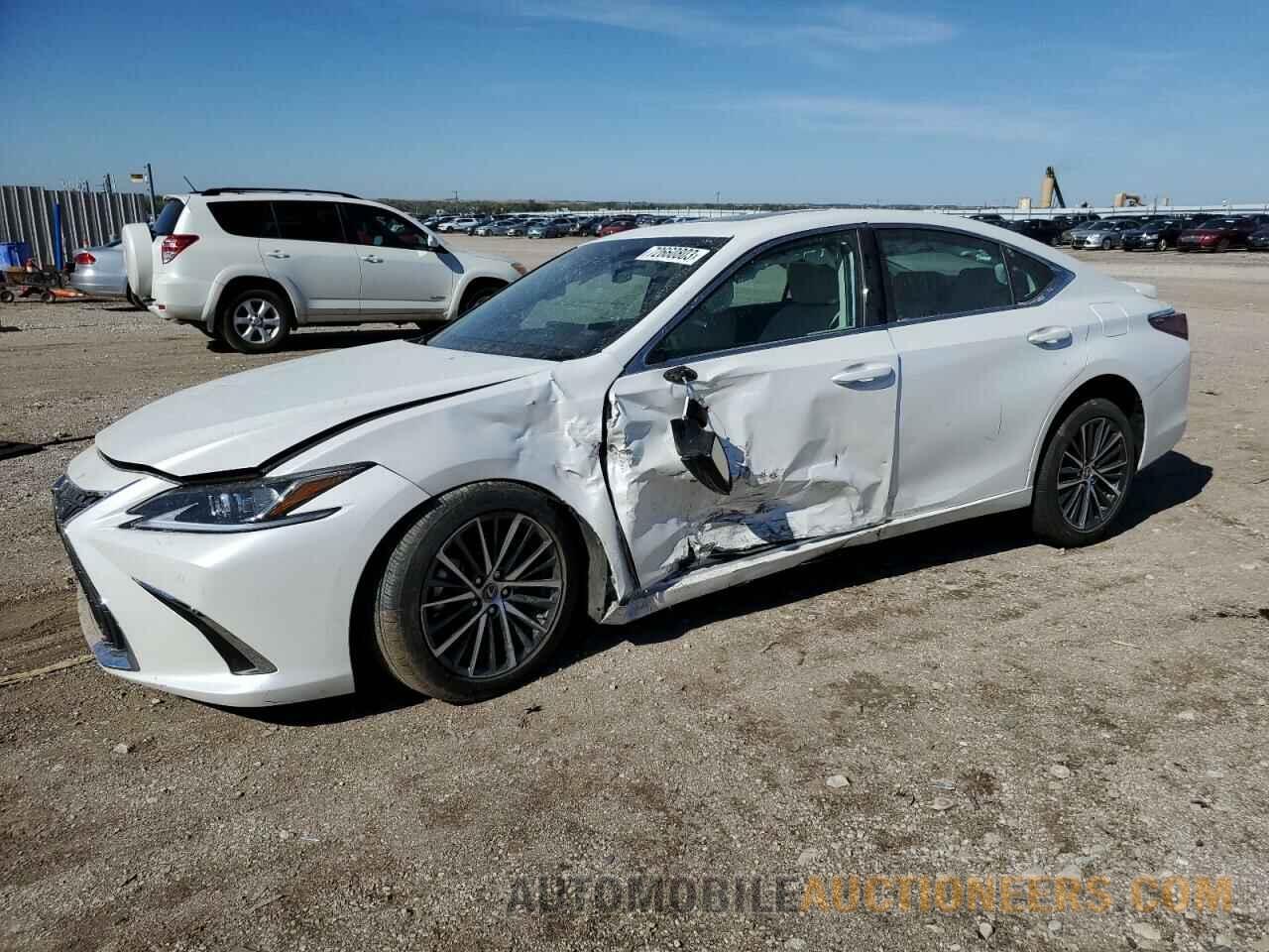 58AD11D13RU012256 LEXUS ES250 2024