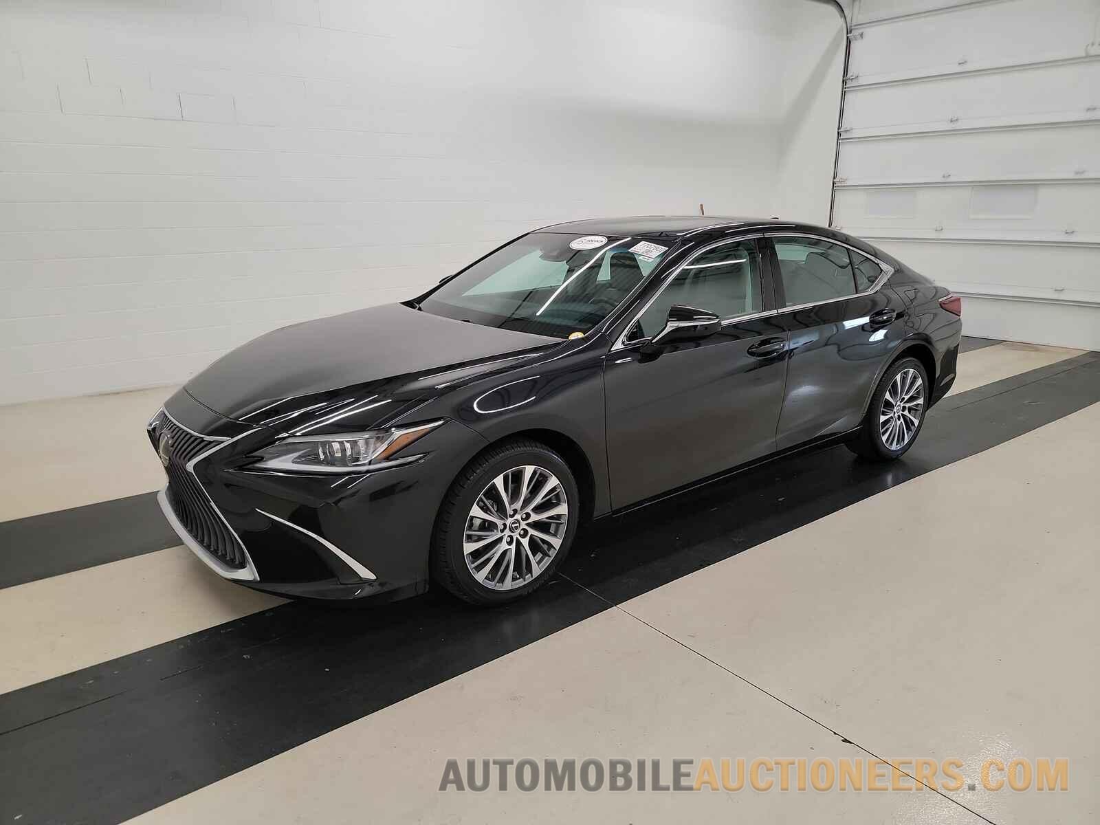 58AD11D16MU005827 Lexus ES 2021