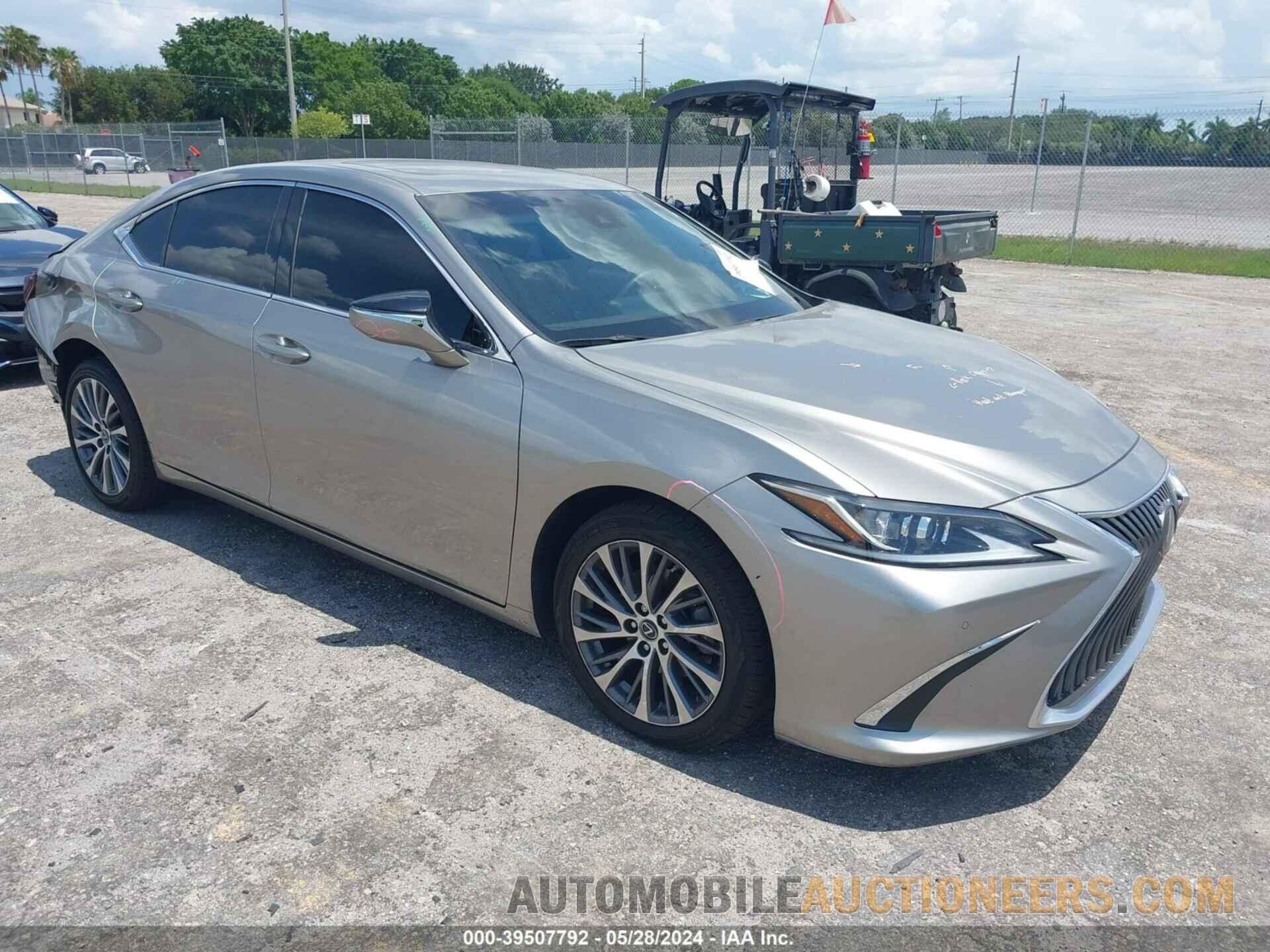 58AD11D17MU006016 LEXUS ES 250 2021