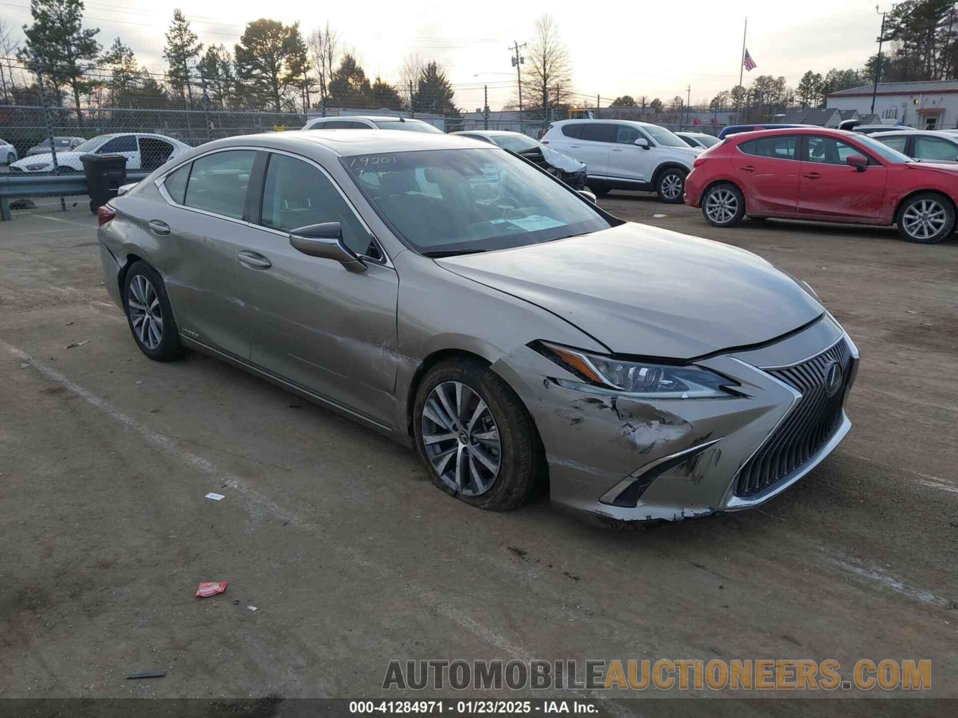 58AD21B11LU005264 LEXUS ES 300H 2020