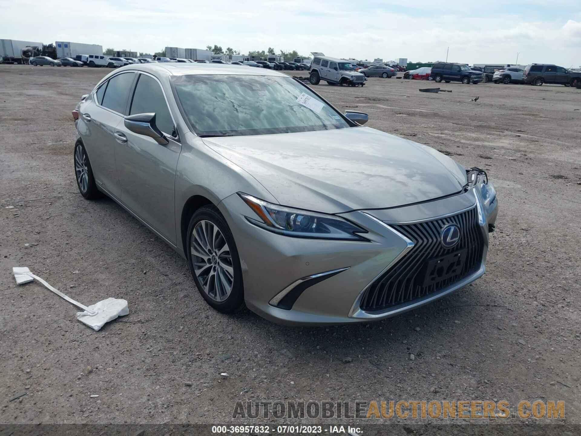 58AD21B12LU010361 LEXUS ES 2020