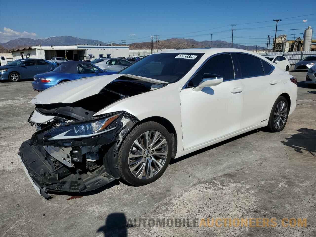 58AD21B13LU010997 LEXUS ES300 2020