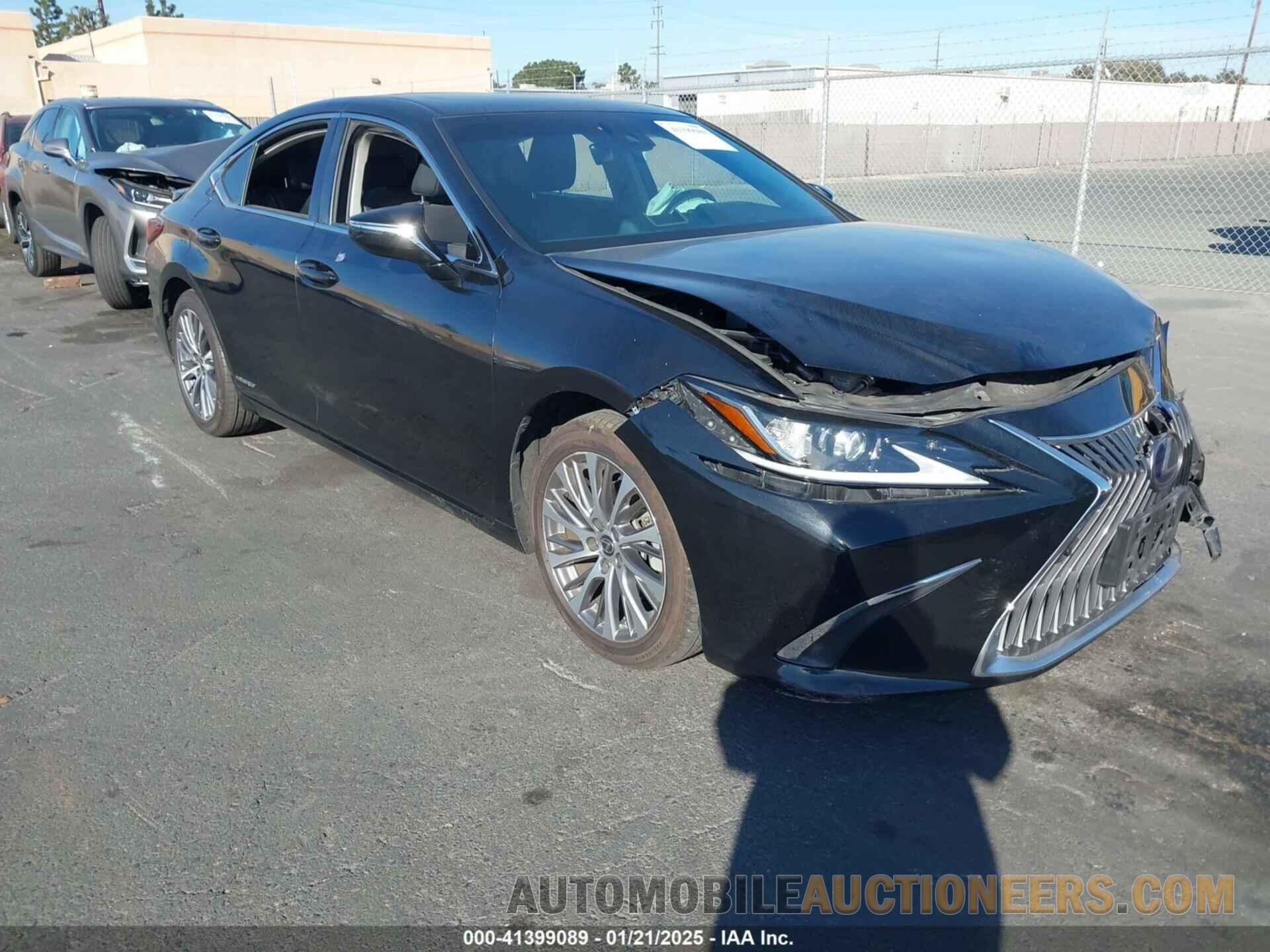 58AD21B15LU005820 LEXUS ES 300H 2020