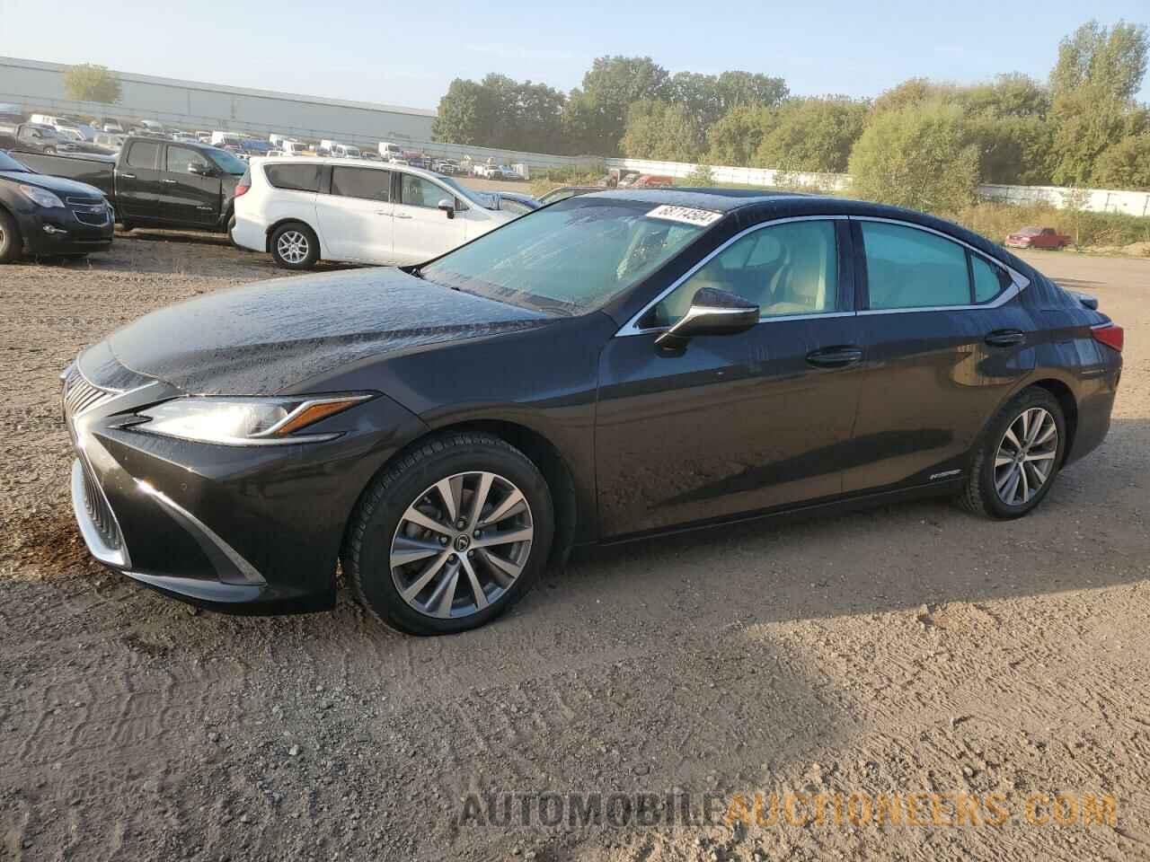 58AD21B15LU010189 LEXUS ES300 2020