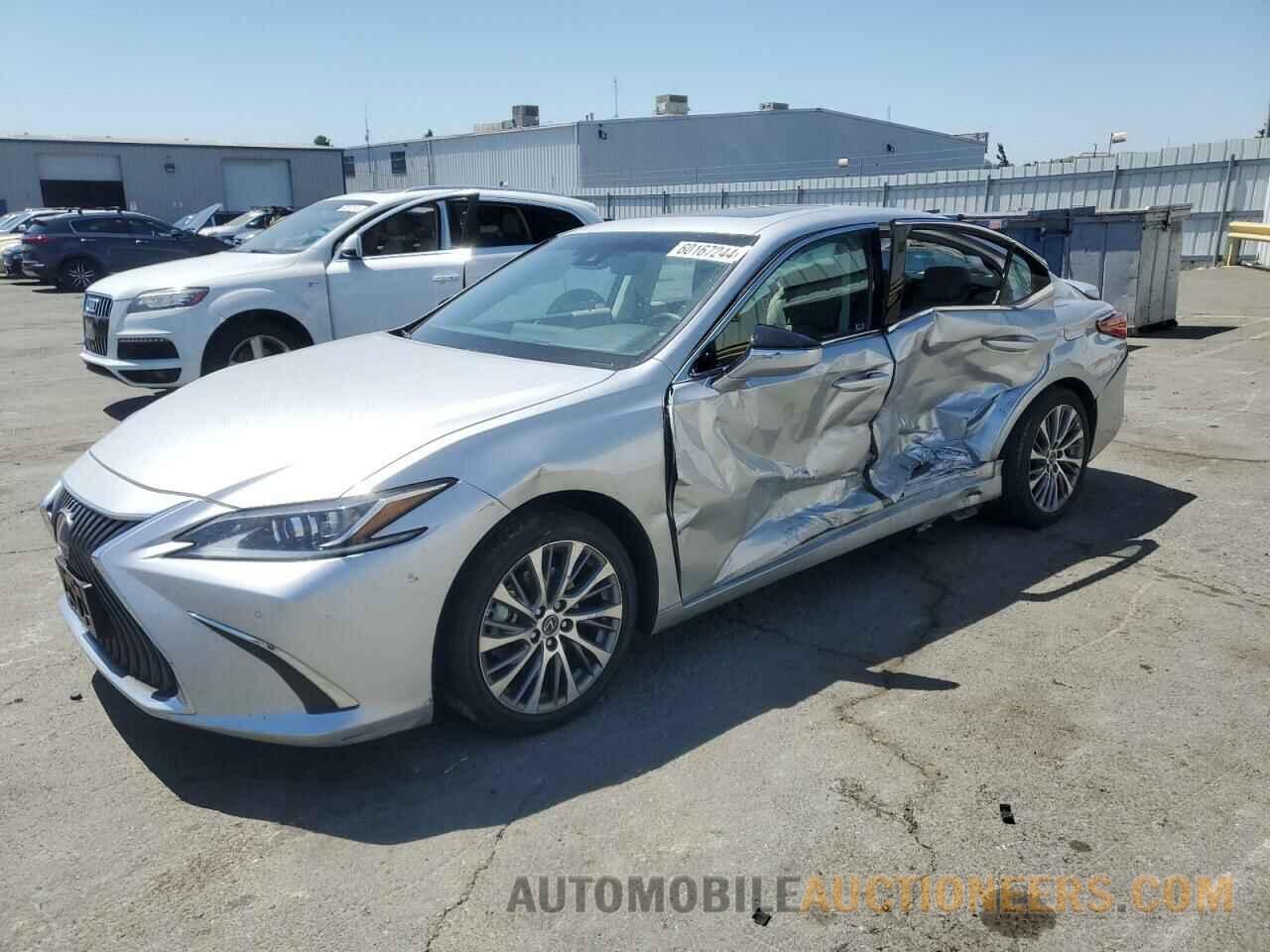 58AD21B17LU006306 LEXUS ES300 2020