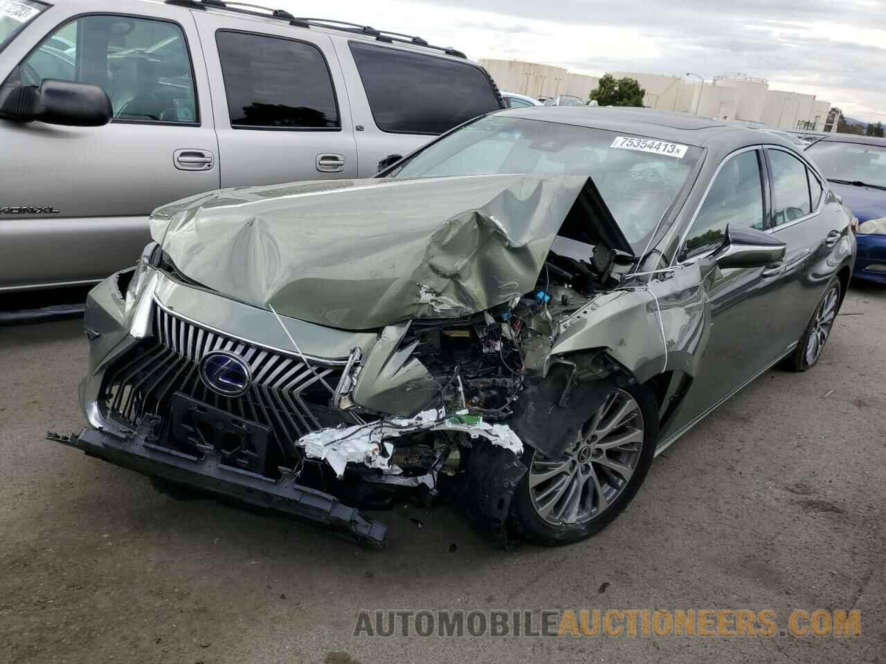 58AD21B17LU008024 LEXUS ES300 2020