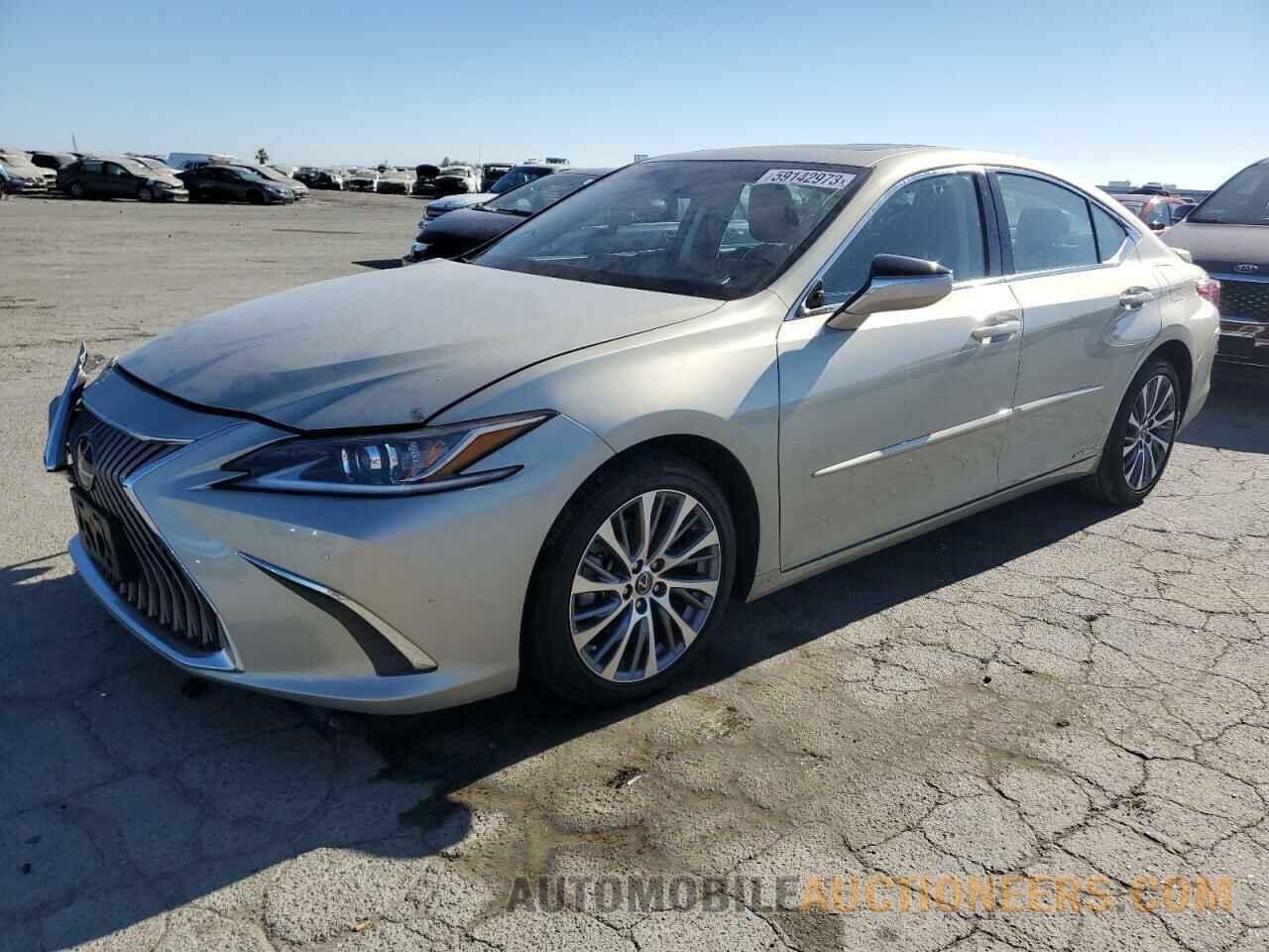 58AD21B18LU007626 LEXUS ES300 2020