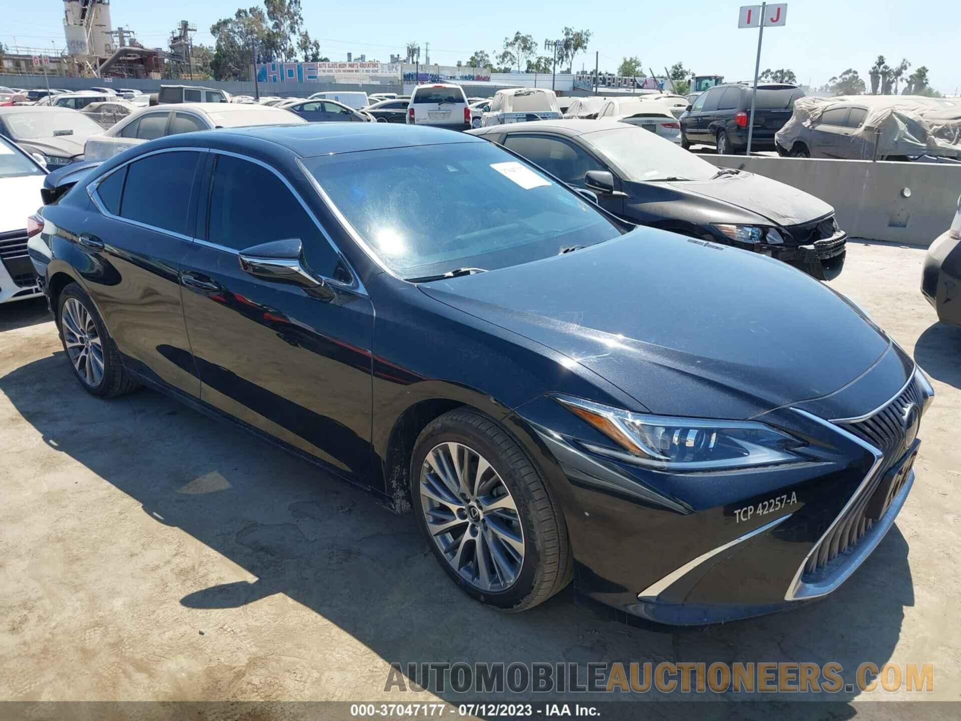 58AD21B18LU010722 LEXUS ES 2020