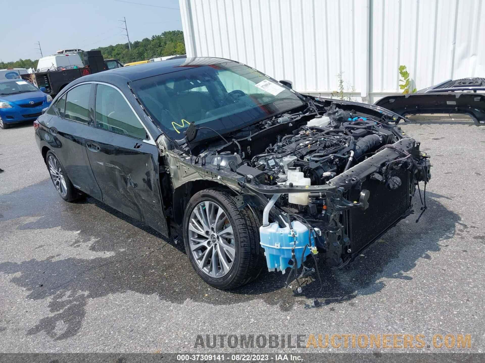 58AD21B18LU011479 LEXUS ES 2020