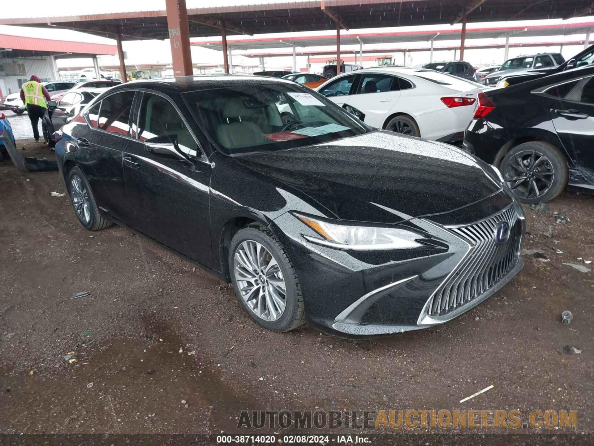 58AD21B1XLU007188 LEXUS ES 300H 2020