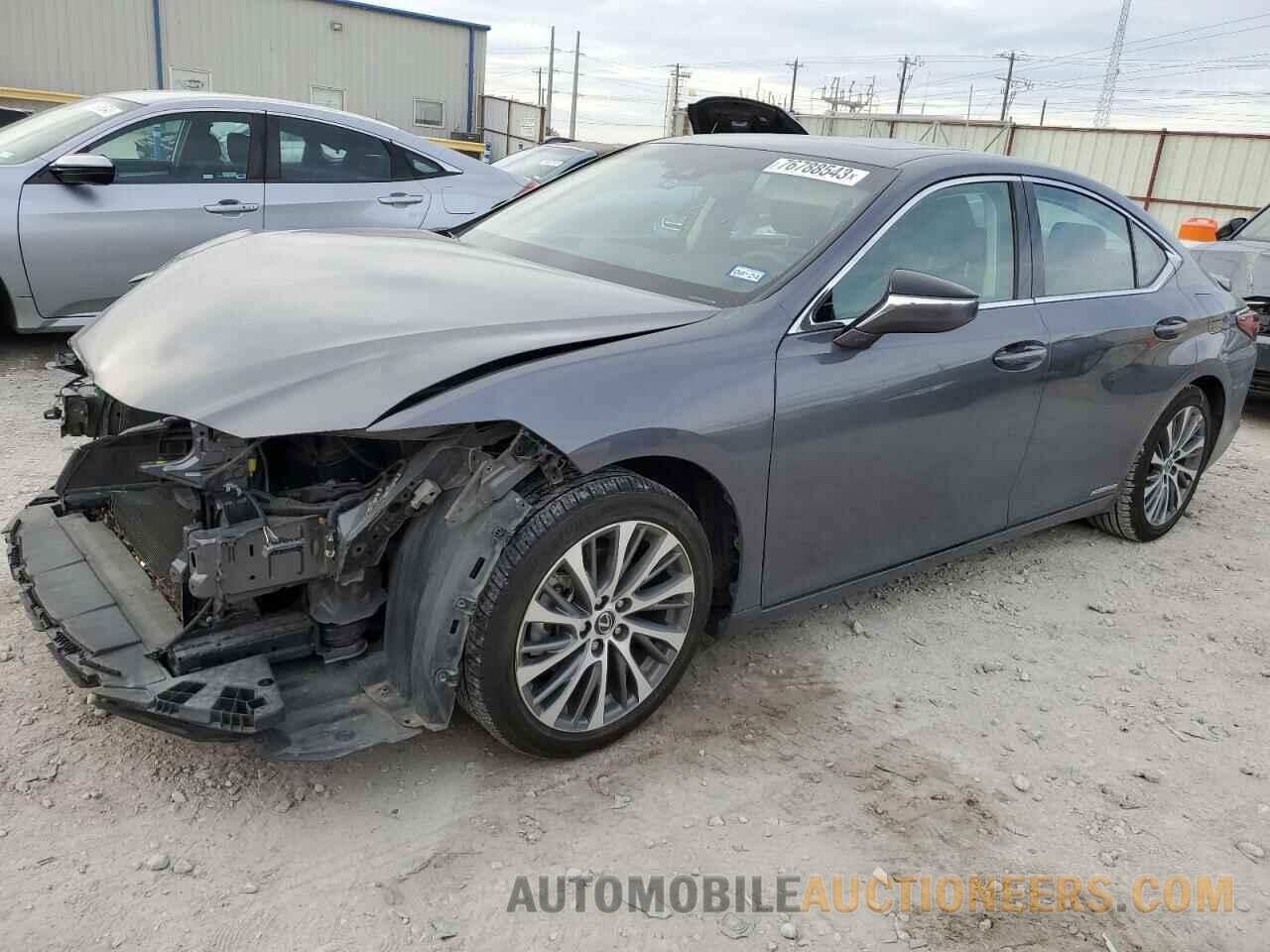 58AD21B1XLU010981 LEXUS ES300 2020