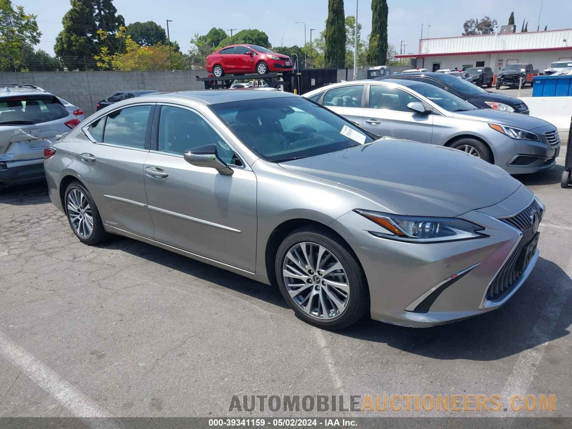 58AD21B1XLU012066 LEXUS ES 300H 2020