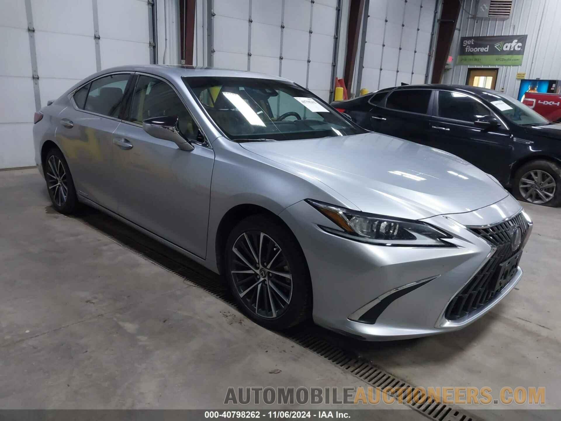 58ADA1C10NU013375 LEXUS ES 300H 2022