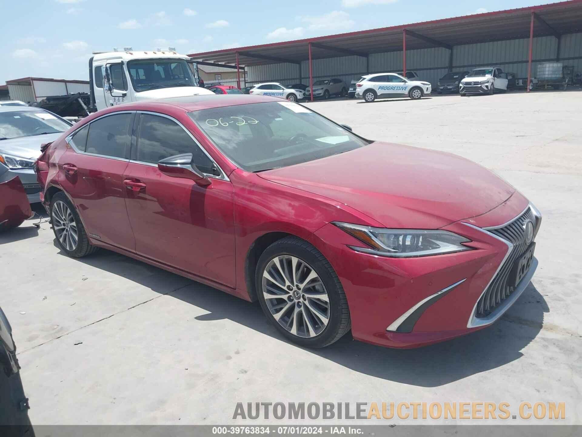 58ADA1C11MU009284 LEXUS ES 300H 2021