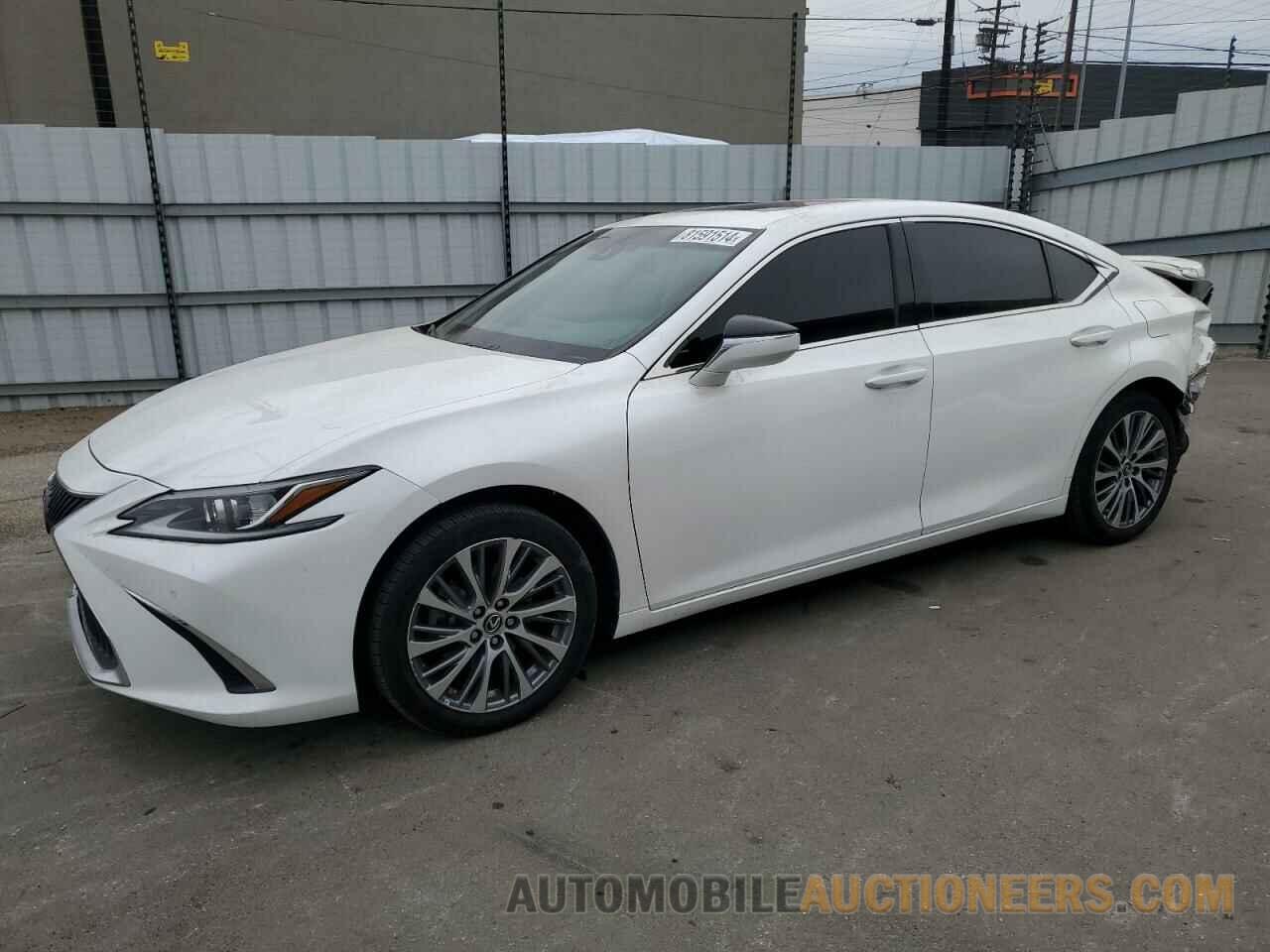 58ADA1C11MU010399 LEXUS ES300 2021