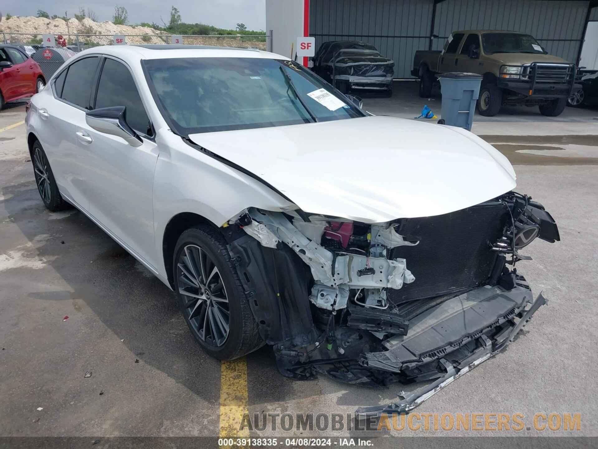 58ADA1C11PU028101 LEXUS ES 300H 2023