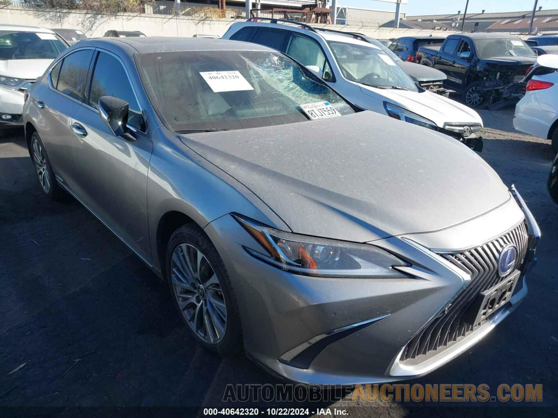 58ADA1C12MU001260 LEXUS ES 300H 2021