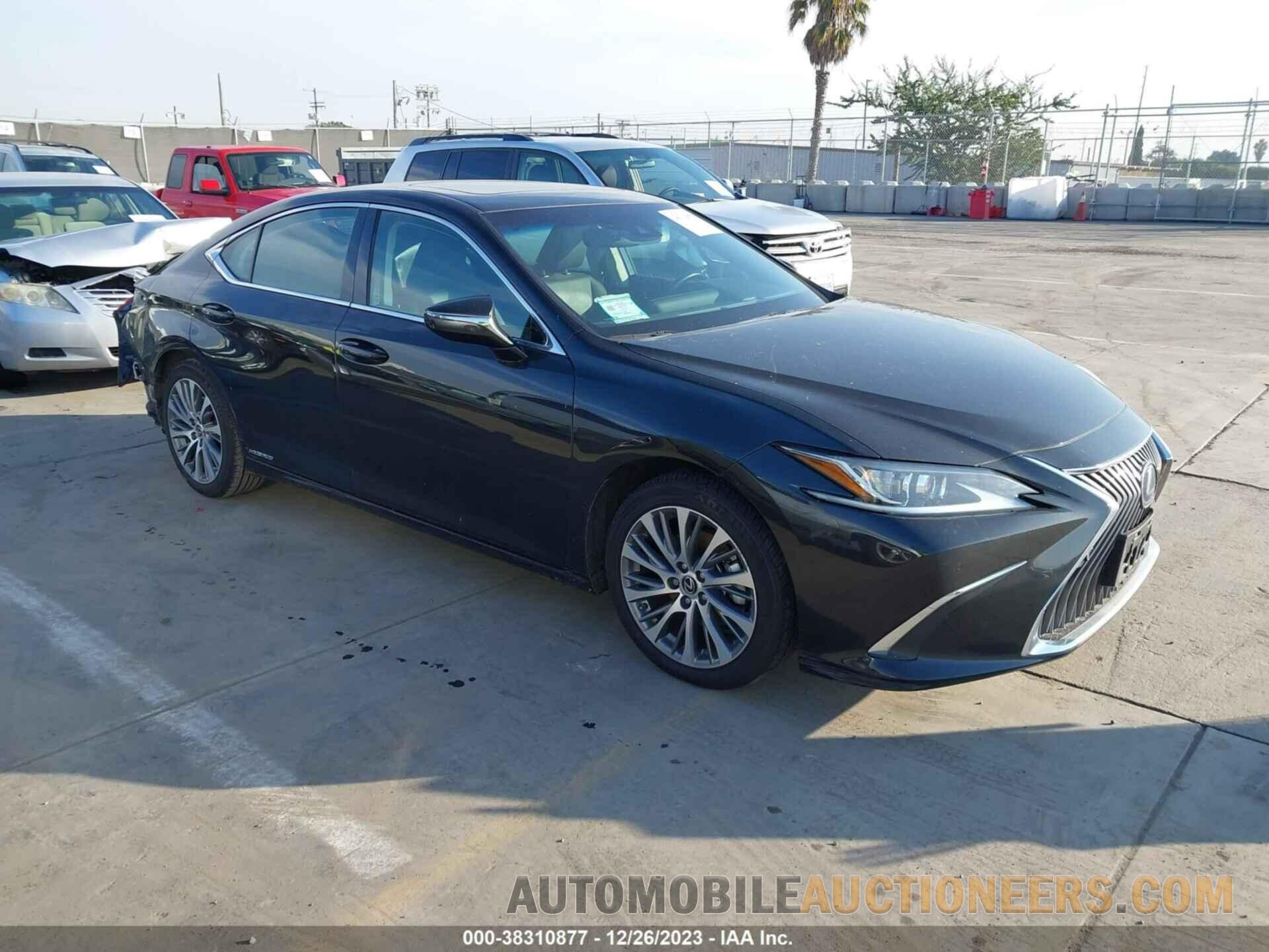 58ADA1C12MU006748 LEXUS ES 300H 2021