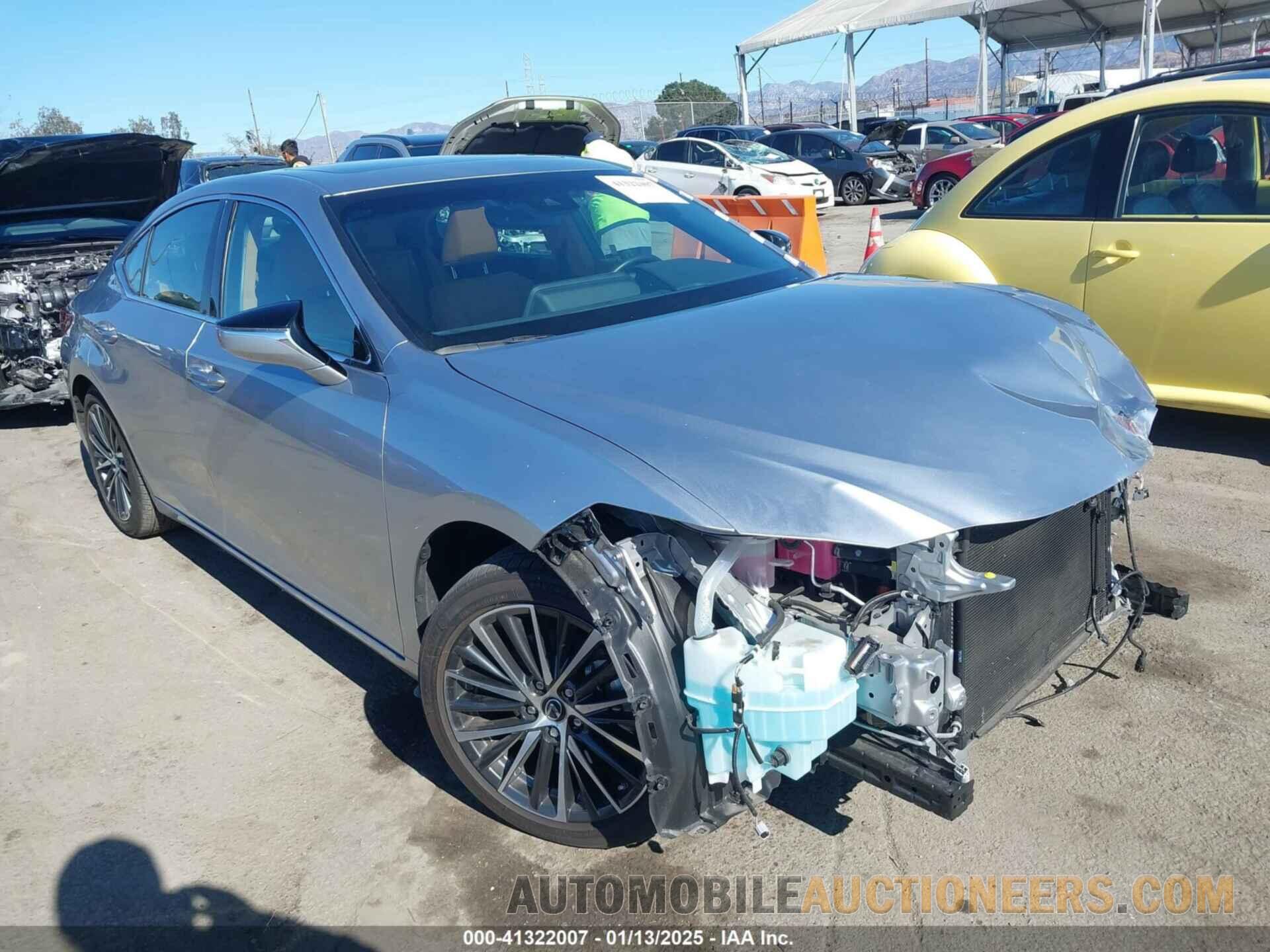 58ADA1C12RU042009 LEXUS ES 300H 2024