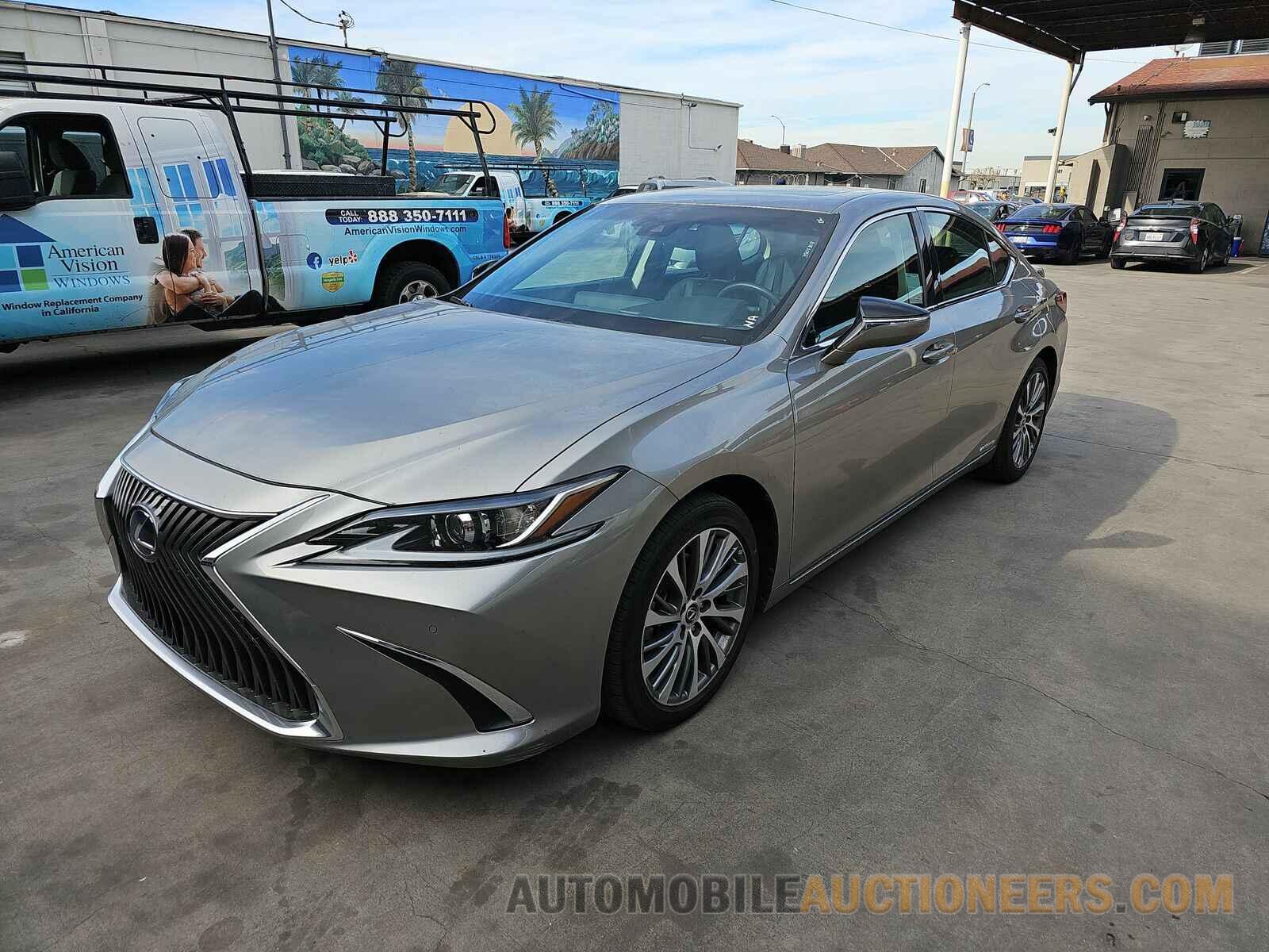 58ADA1C13MU003129 Lexus ES 2021