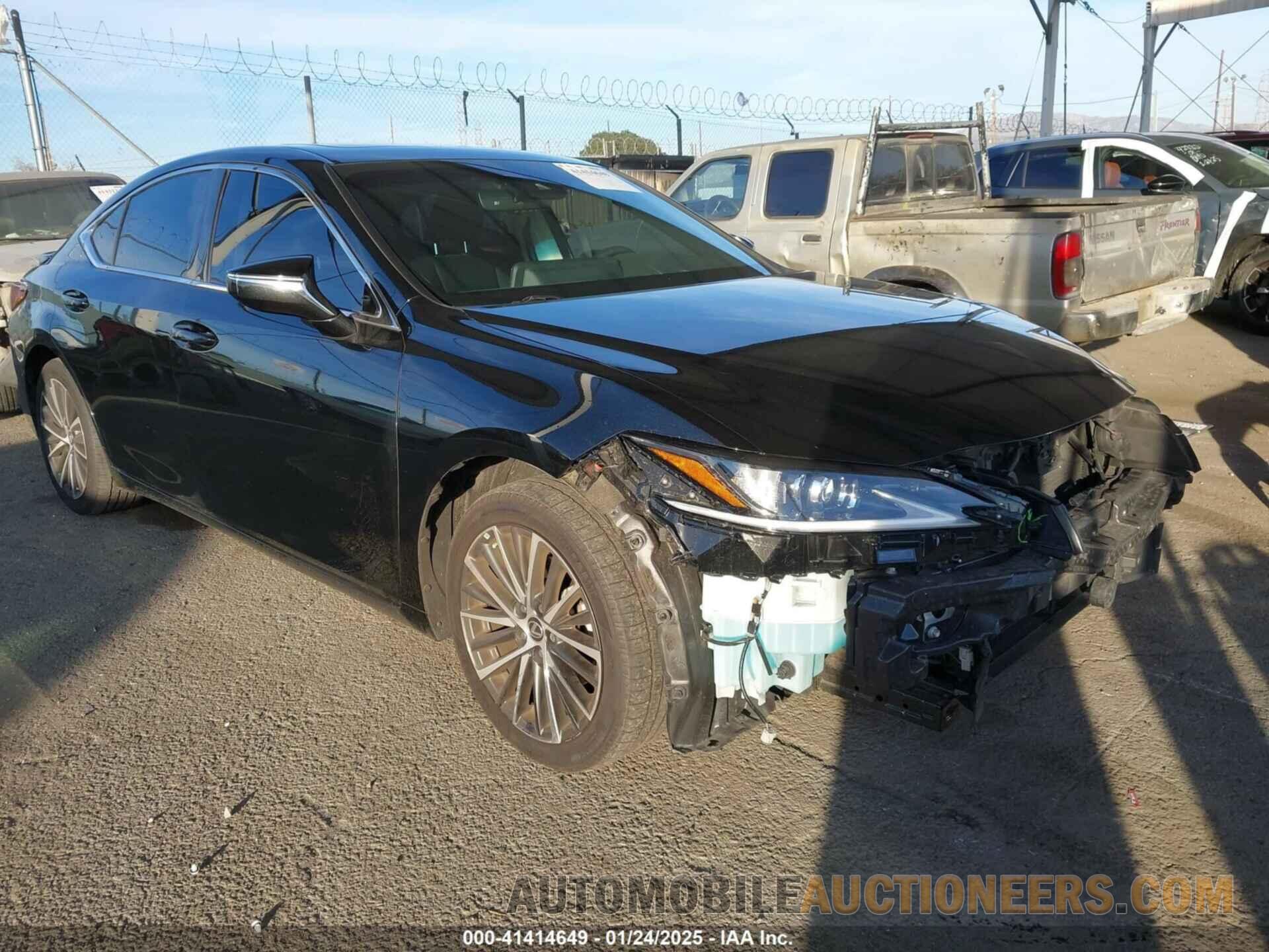 58ADA1C13PU033123 LEXUS ES 300H 2023