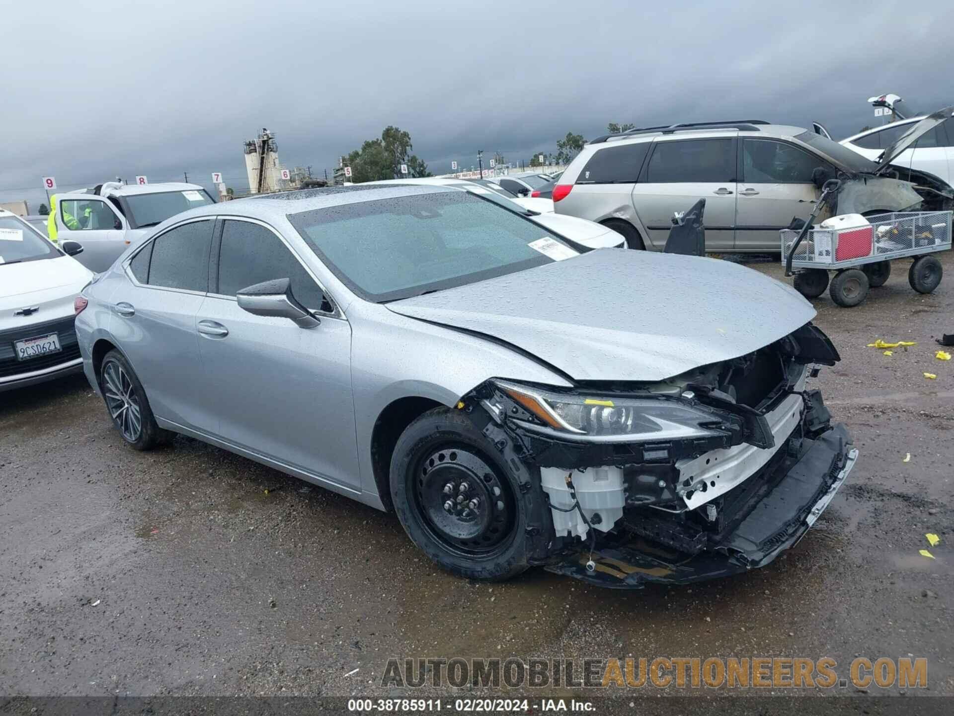 58ADA1C13PU035843 LEXUS ES 300H 2023