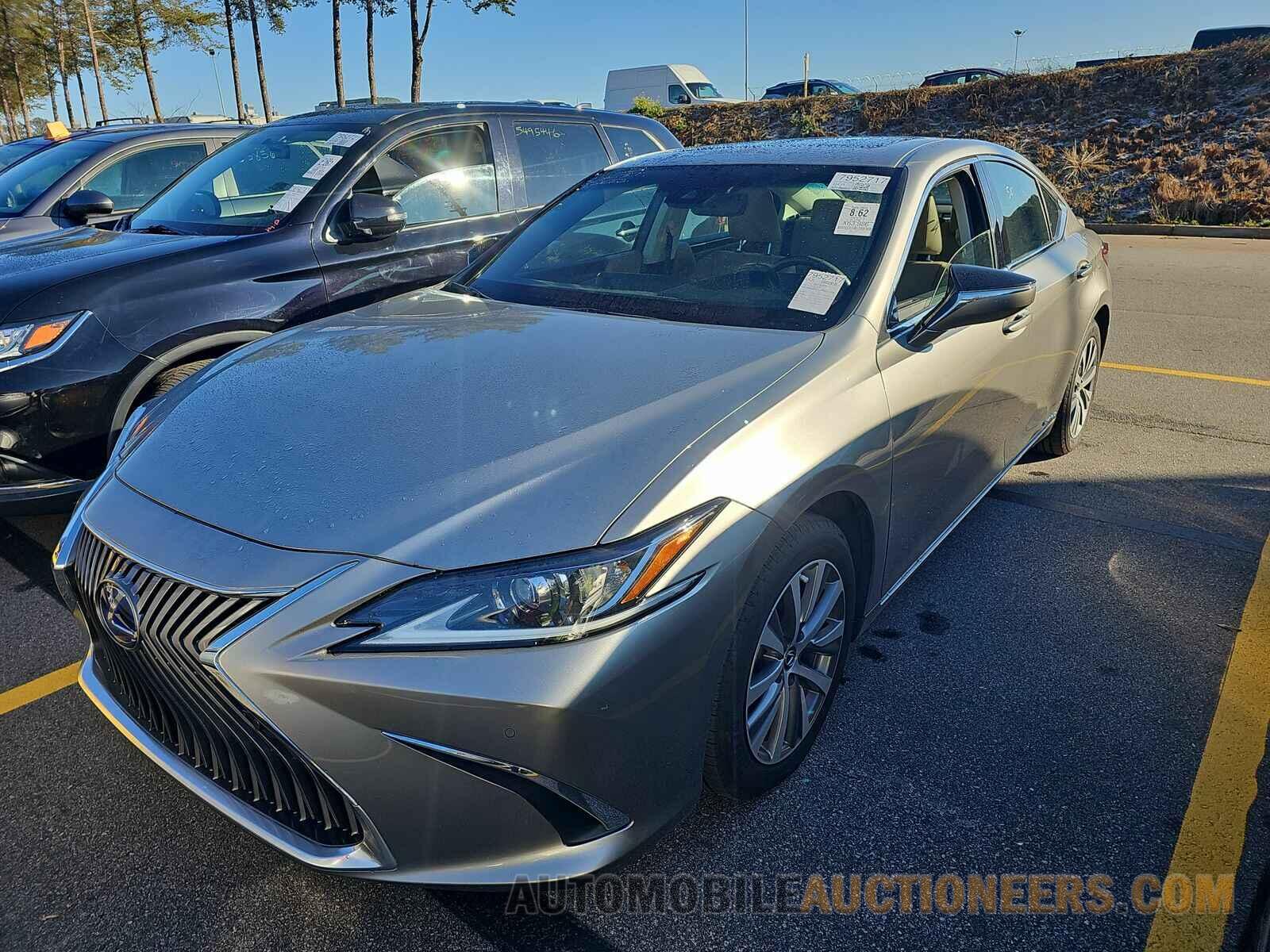 58ADA1C14MU001325 Lexus ES 2021