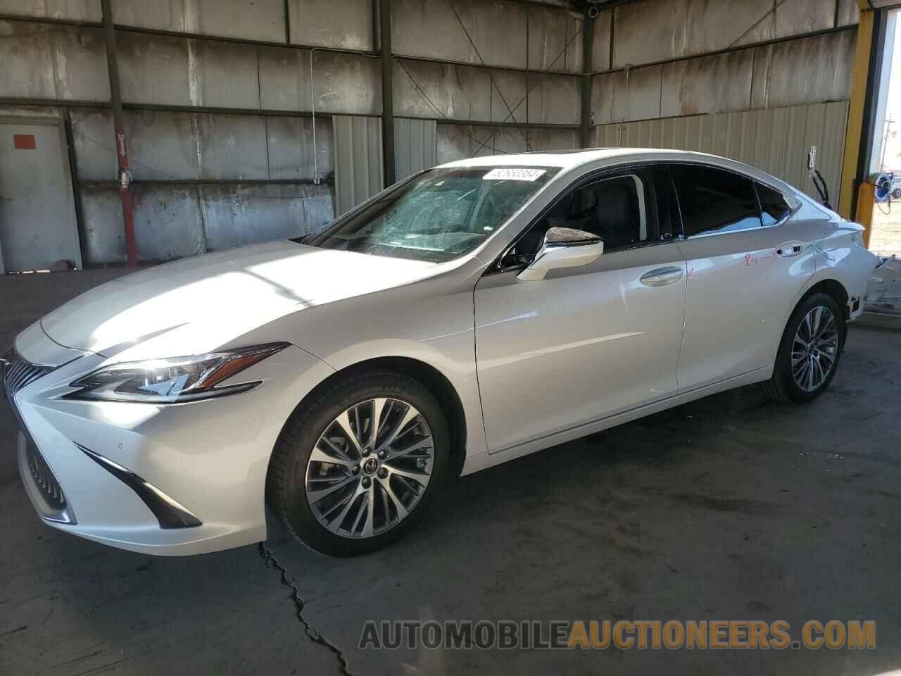 58ADA1C14MU001681 LEXUS ES300 2021